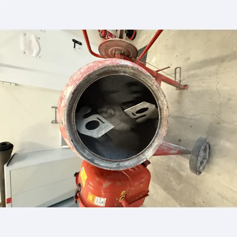 Workshop equipment and various accessories from the construction sector-3