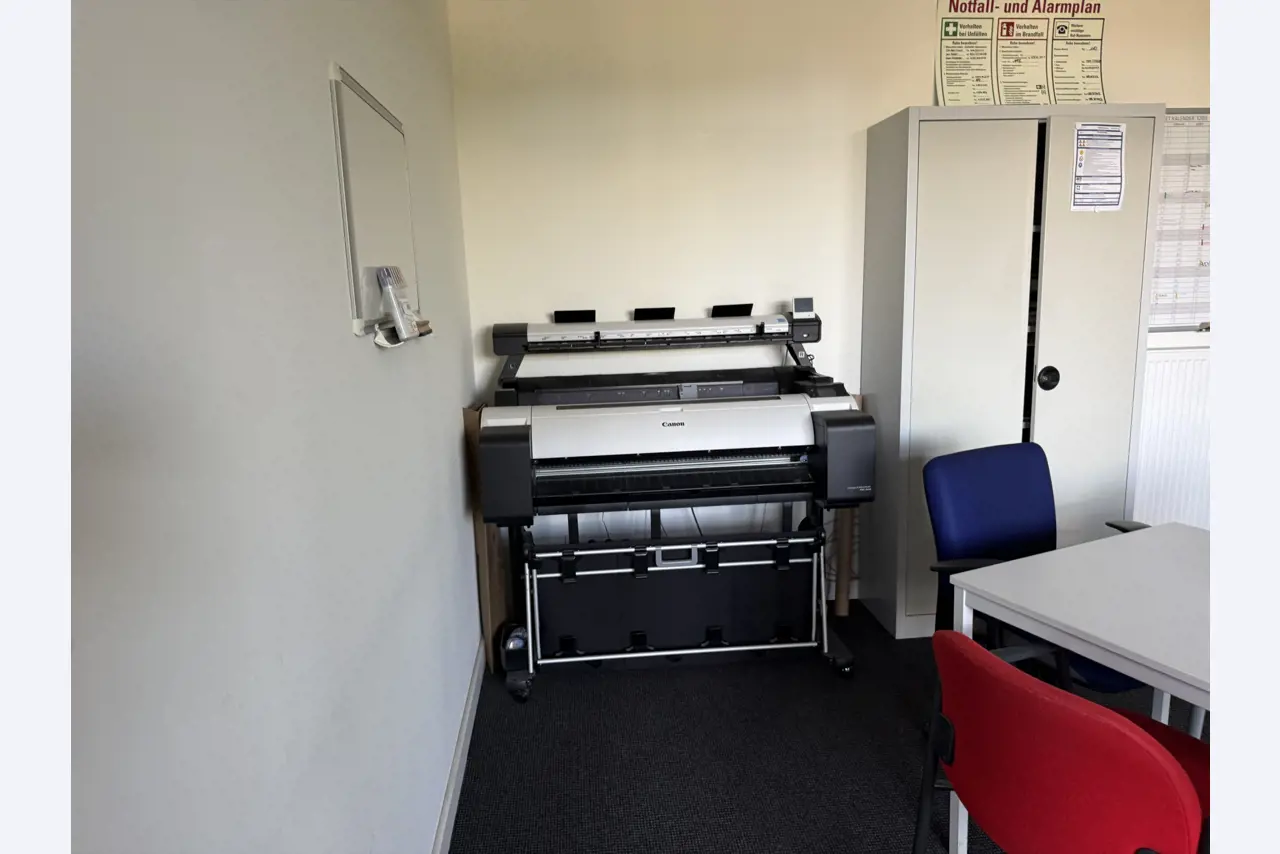 Workshop equipment and various accessories from the construction sector-3