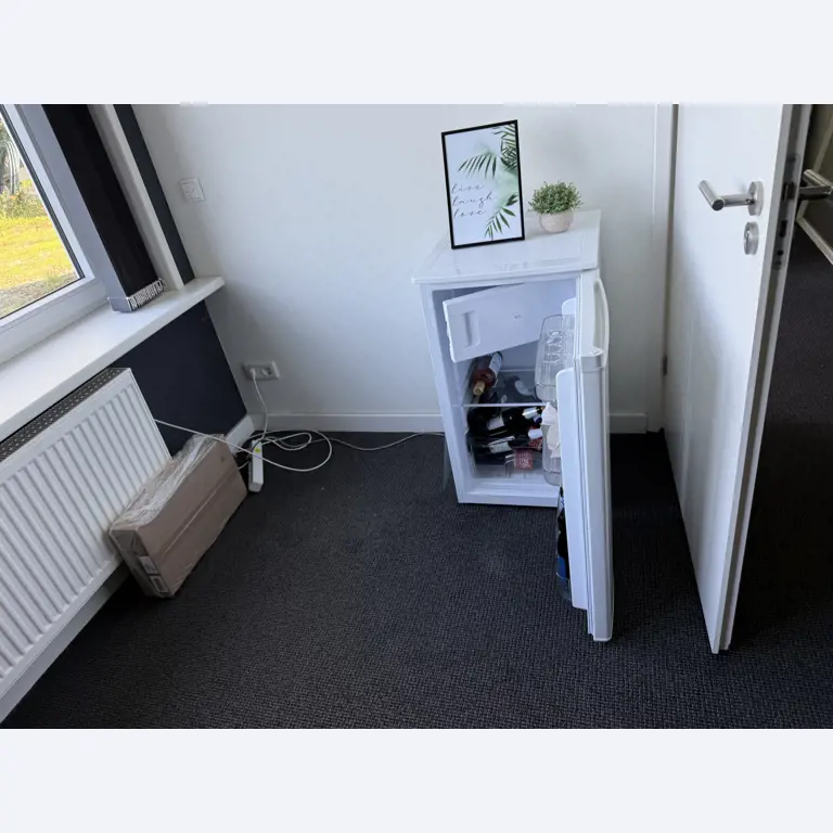 Workshop equipment and various accessories from the construction sector-4