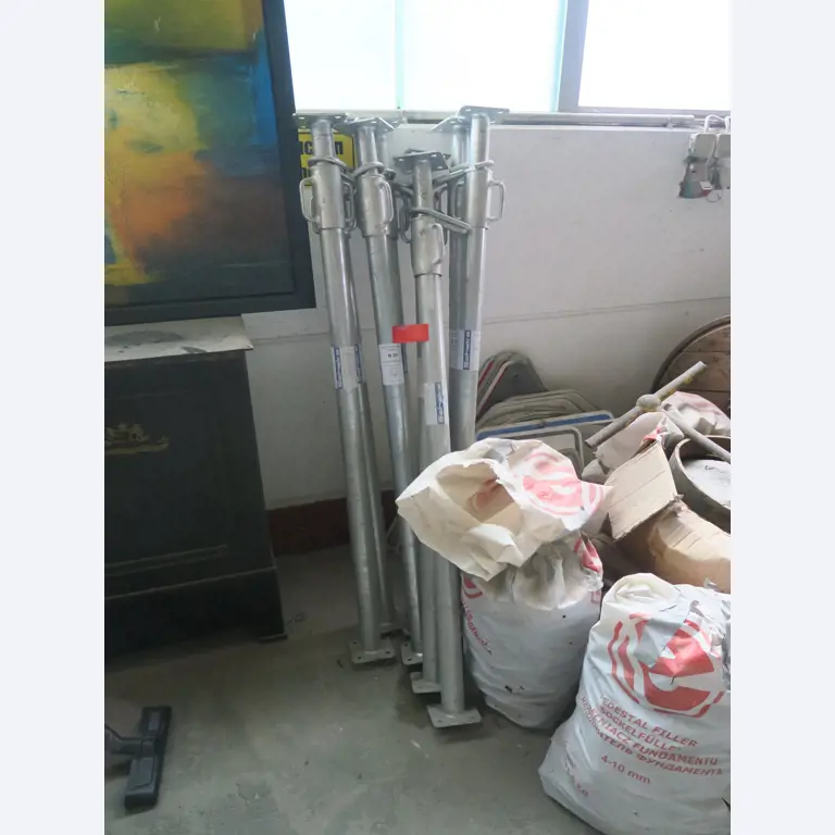 Workshop equipment and various accessories from the construction sector-1