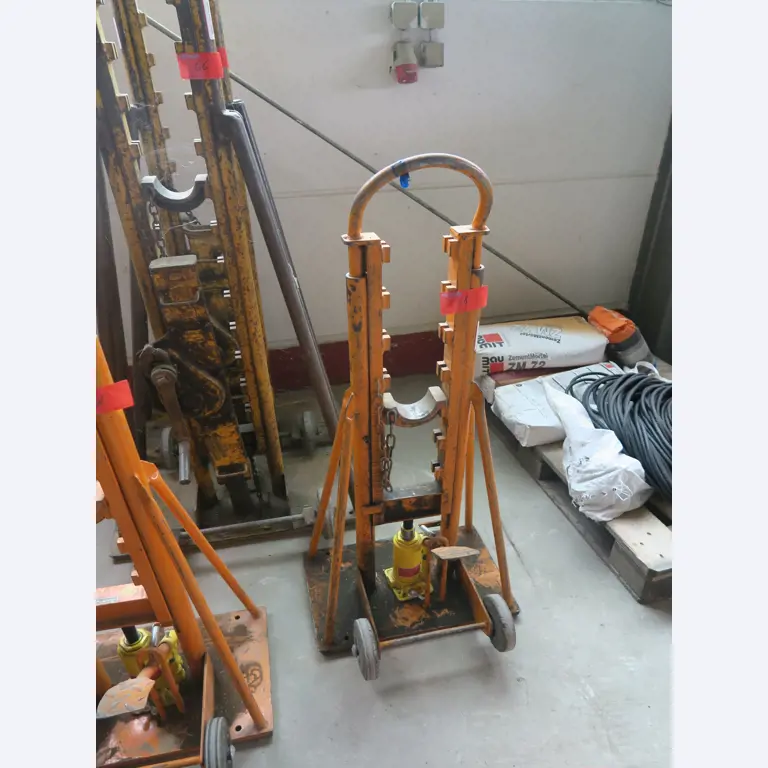 Workshop equipment and various accessories from the construction sector-2