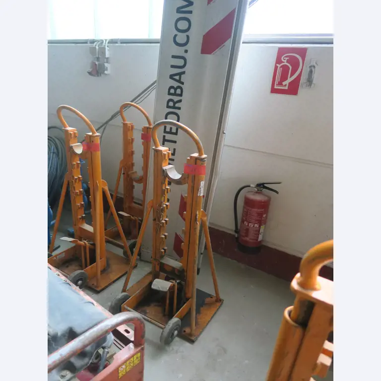 Workshop equipment and various accessories from the construction sector-3