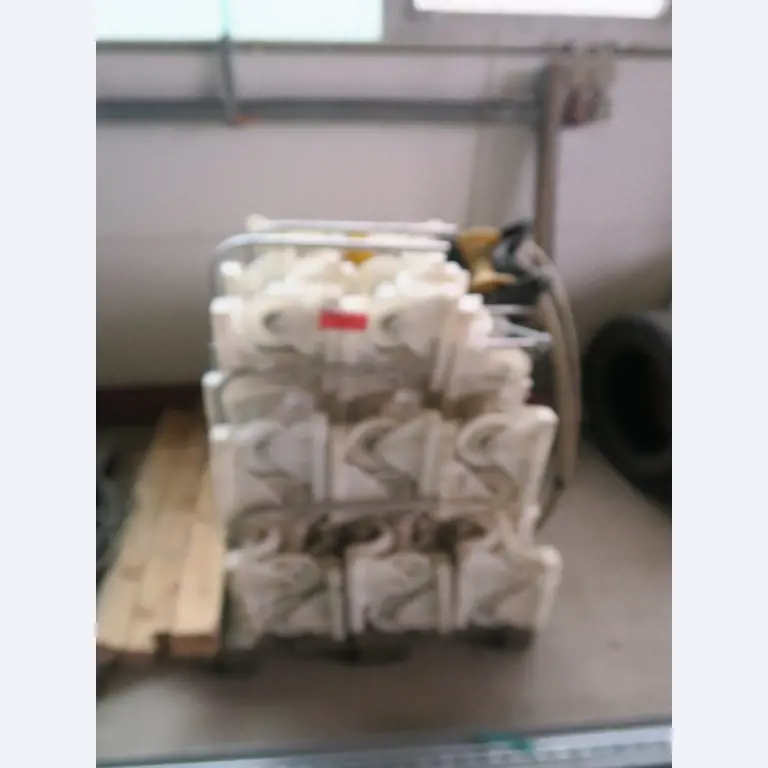 Workshop equipment and various accessories from the construction sector-1