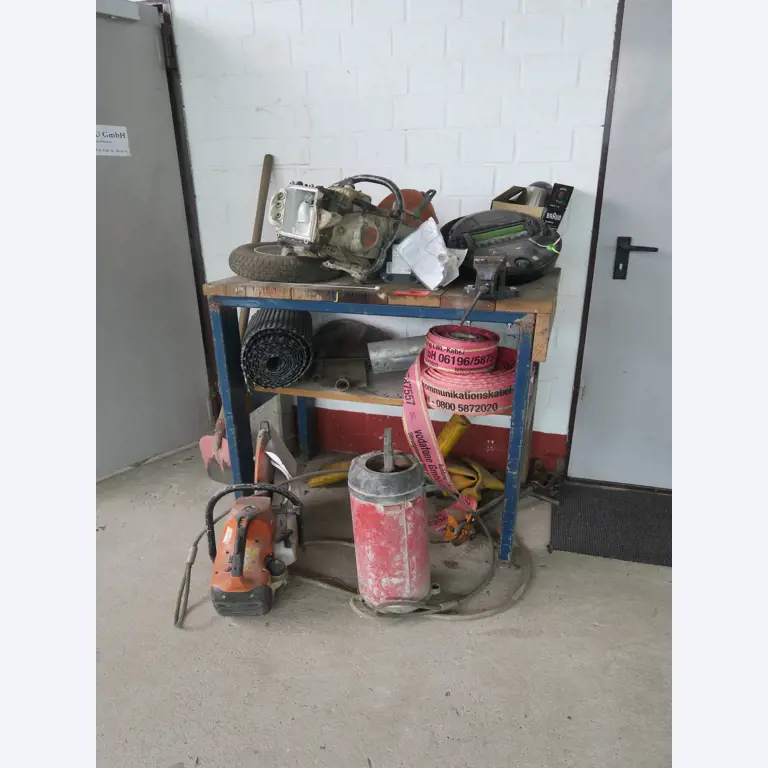 Workshop equipment and various accessories from the construction sector-4
