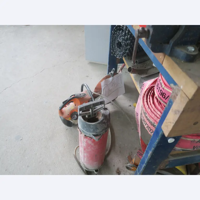 Workshop equipment and various accessories from the construction sector-5