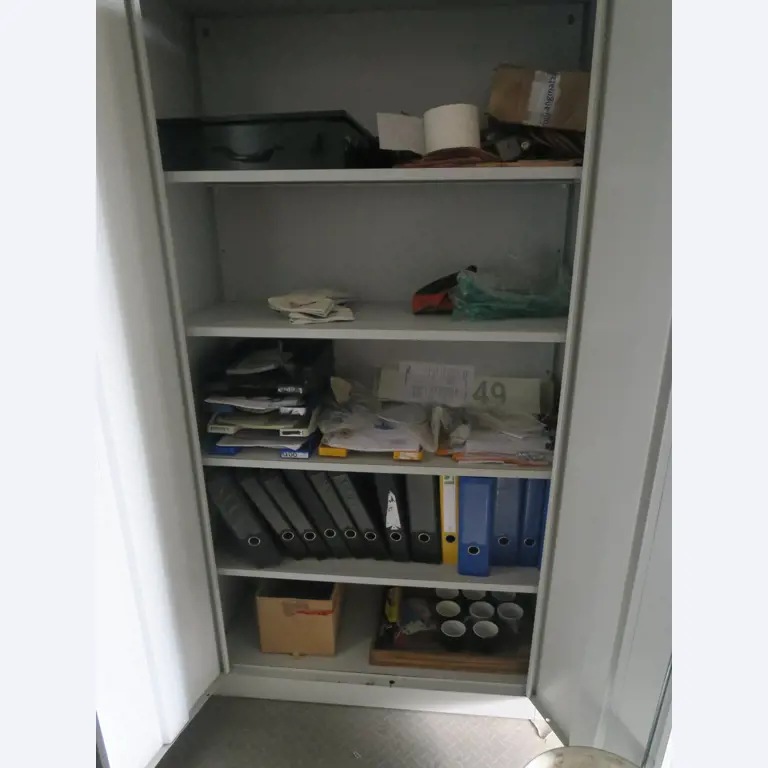 Werkplaatsuitrusting en diverse accessoires uit de bouwsector-8