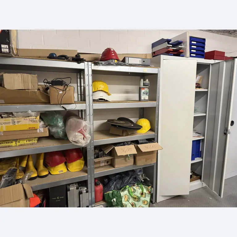 Werkplaatsuitrusting en diverse accessoires uit de bouwsector-3