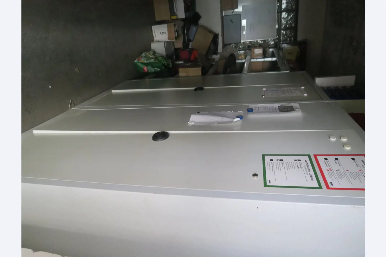 Werkplaatsuitrusting en diverse accessoires uit de bouwsector-5