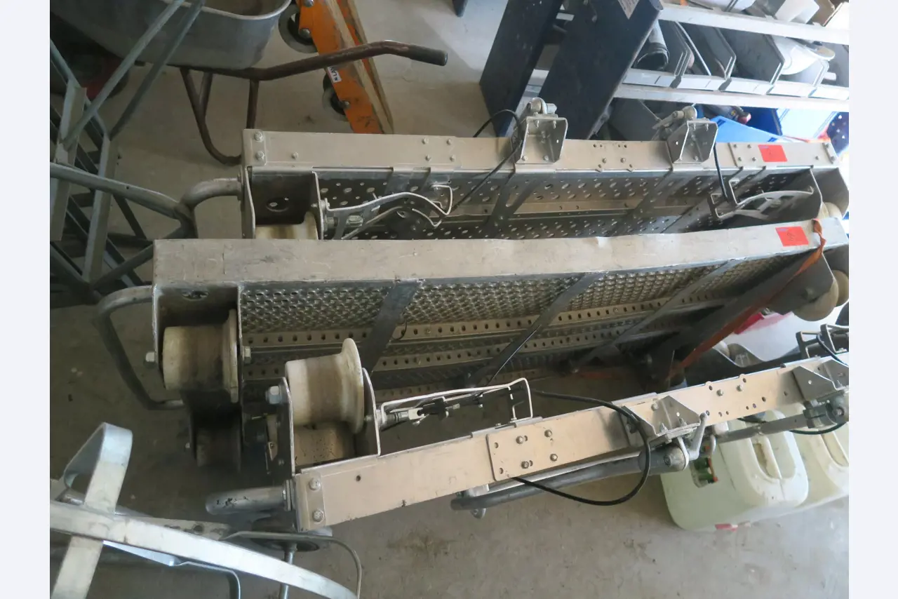 Werkstatteinrichtung sowie div. Zubehör aus dem Baubereich-2