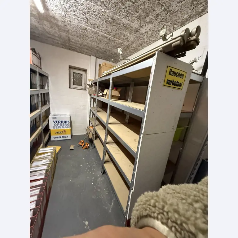 Workshop equipment and various accessories from the construction sector-2