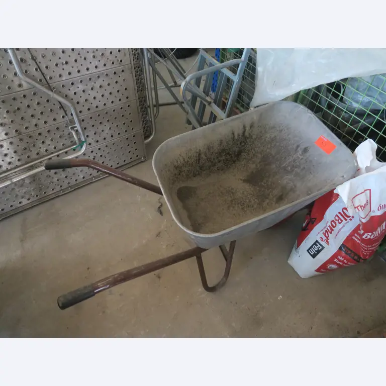 Equipamentos de oficina e acessórios diversos do sector da construção-1