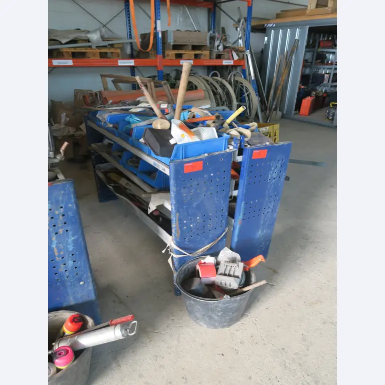 Werkplaatsuitrusting en diverse accessoires uit de bouwsector-3