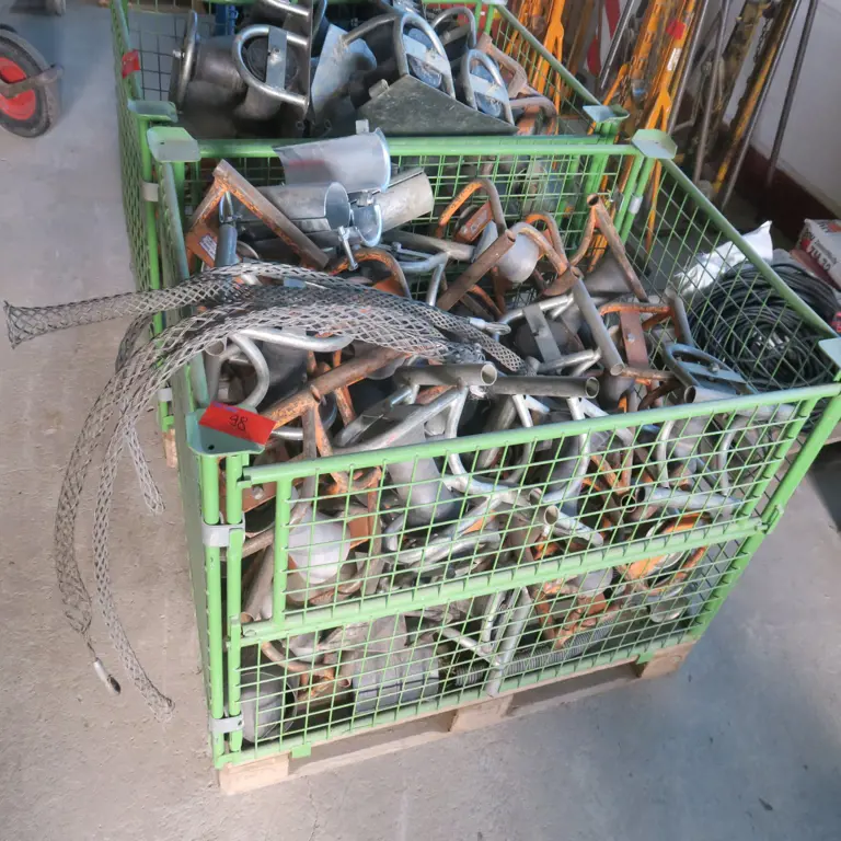 2 Stk. Grid pallet with cable dispenser