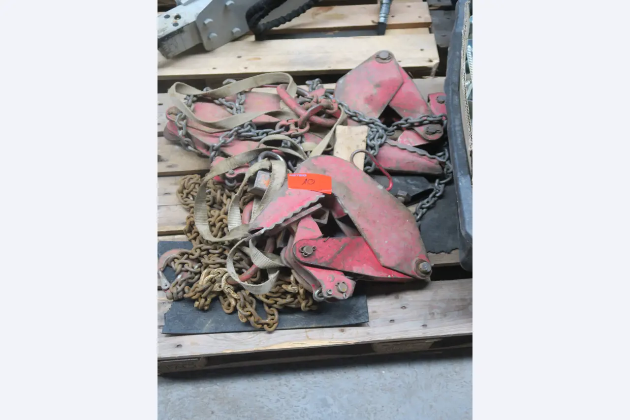 Div. techn. Einrichtung aus einem Lagerbestand-1