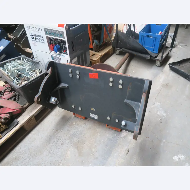 Div. techn. Einrichtung aus einem Lagerbestand-3