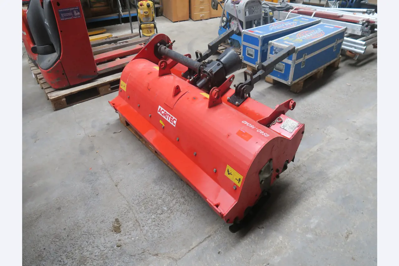 Div. techn. Einrichtung aus einem Lagerbestand-1