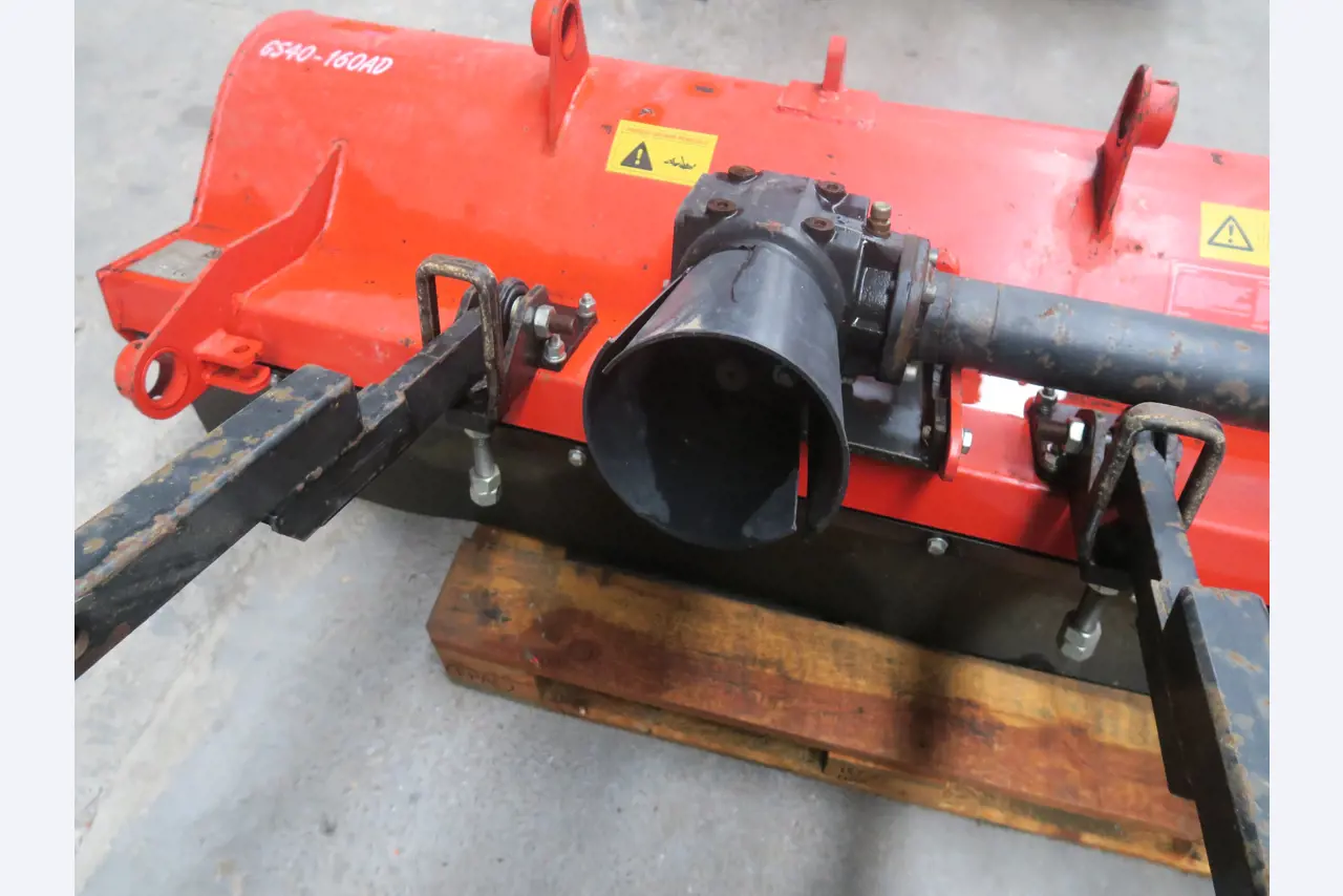 Div. techn. Einrichtung aus einem Lagerbestand-4