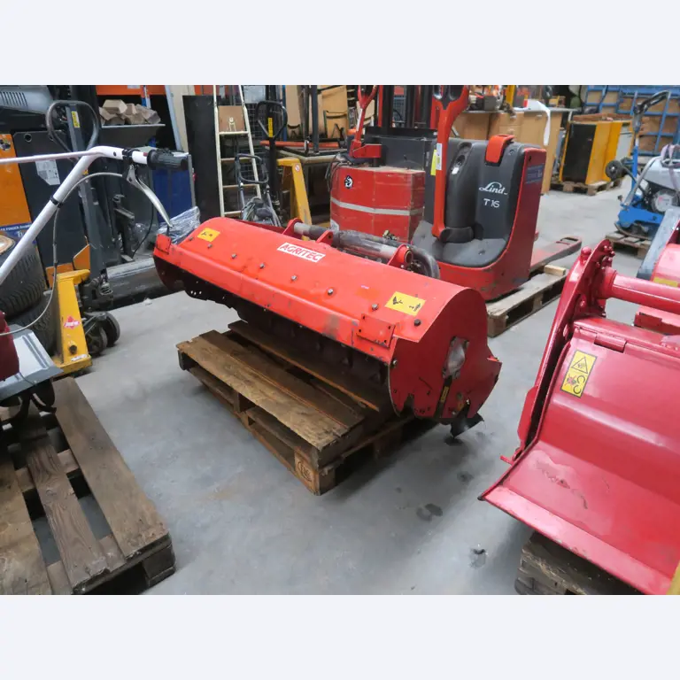 Div. techn. Einrichtung aus einem Lagerbestand-1