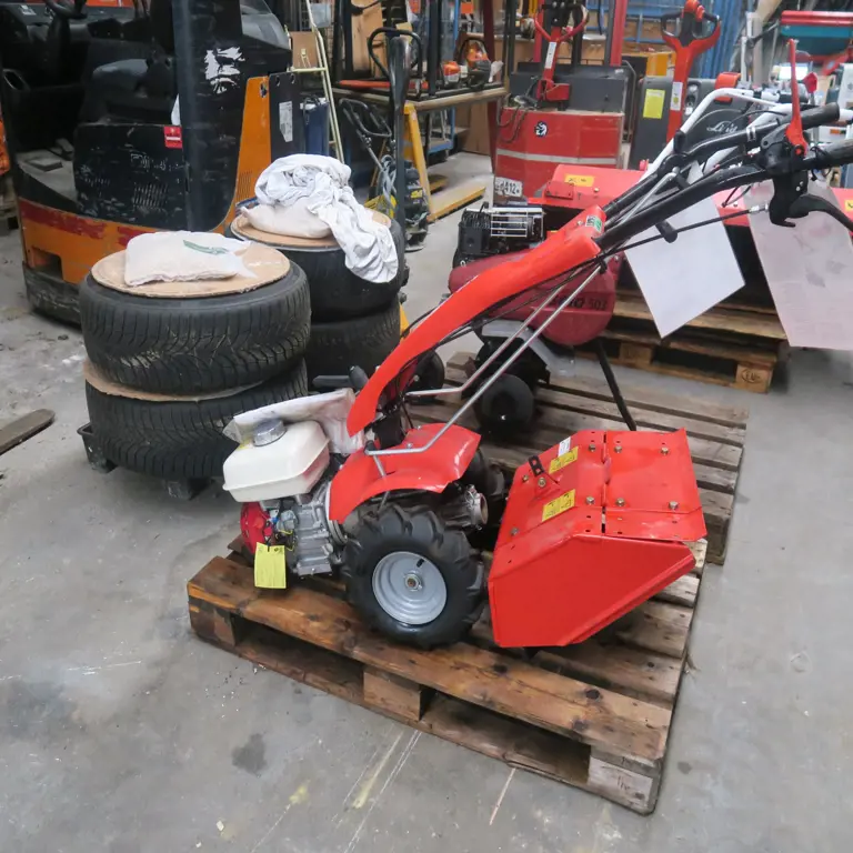 Einachsschlepper mit Fräse Solo 523