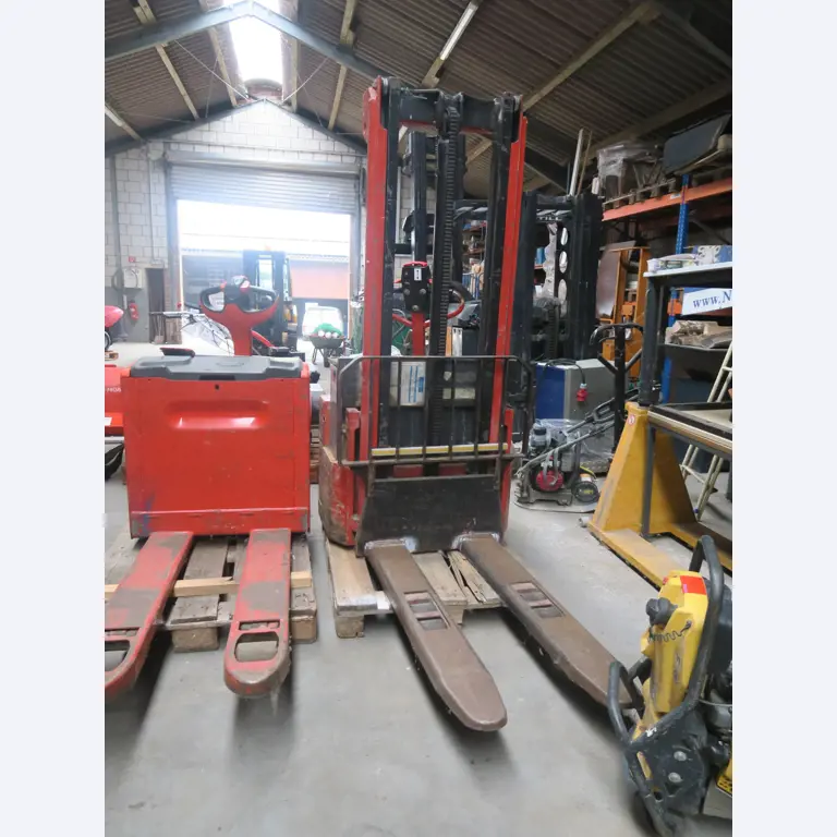 Div. techn. Einrichtung aus einem Lagerbestand-2