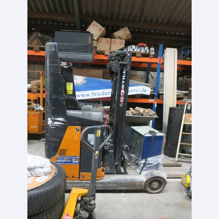 Div. techn. Einrichtung aus einem Lagerbestand-1