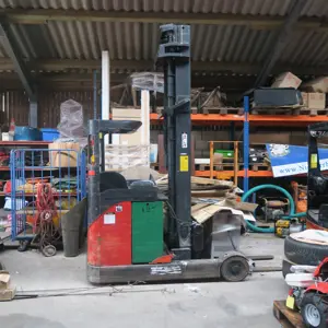 Schubmastgabelstapler Linde R20