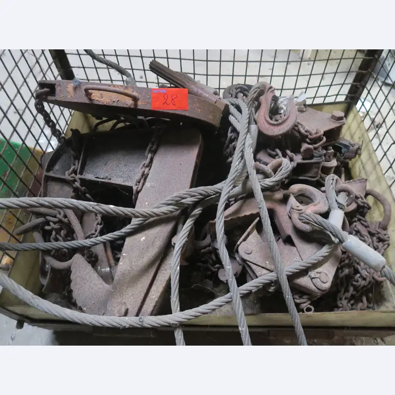 Div. techn. Einrichtung aus einem Lagerbestand-1