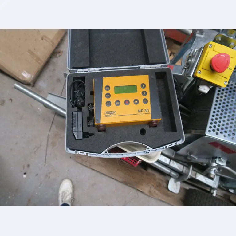 Div. techn. Einrichtung aus einem Lagerbestand-4