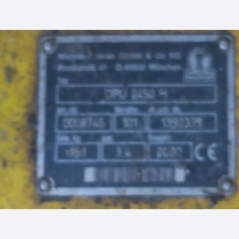 Div. techn. Einrichtung aus einem Lagerbestand-2