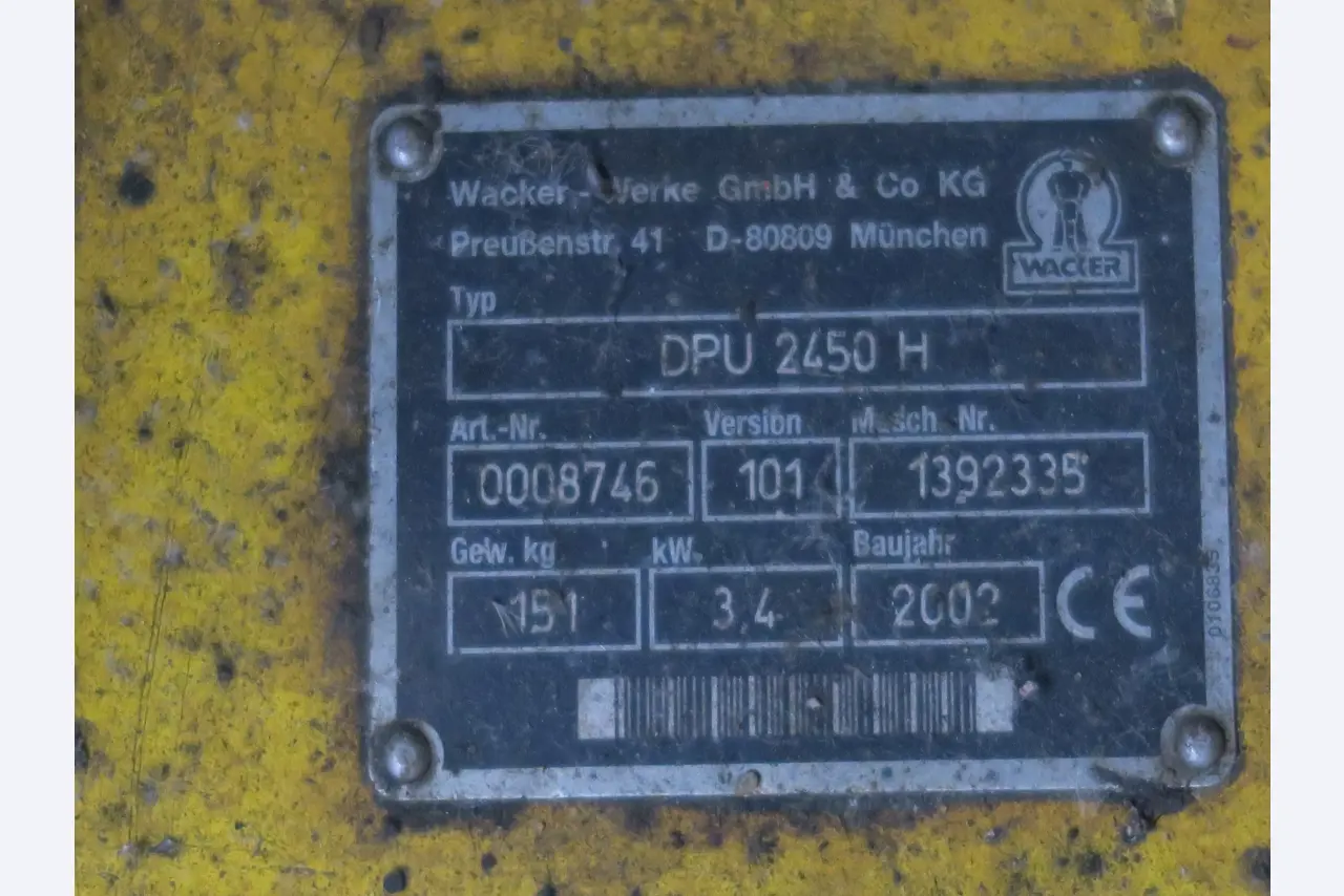 Div. techn. Einrichtung aus einem Lagerbestand-3