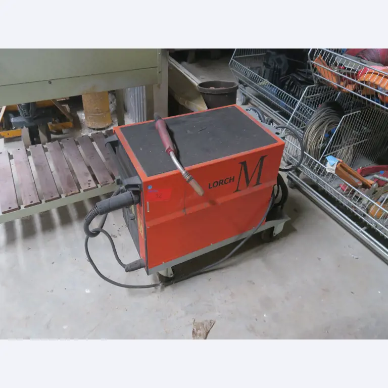 Div. techn. Einrichtung aus einem Lagerbestand-1