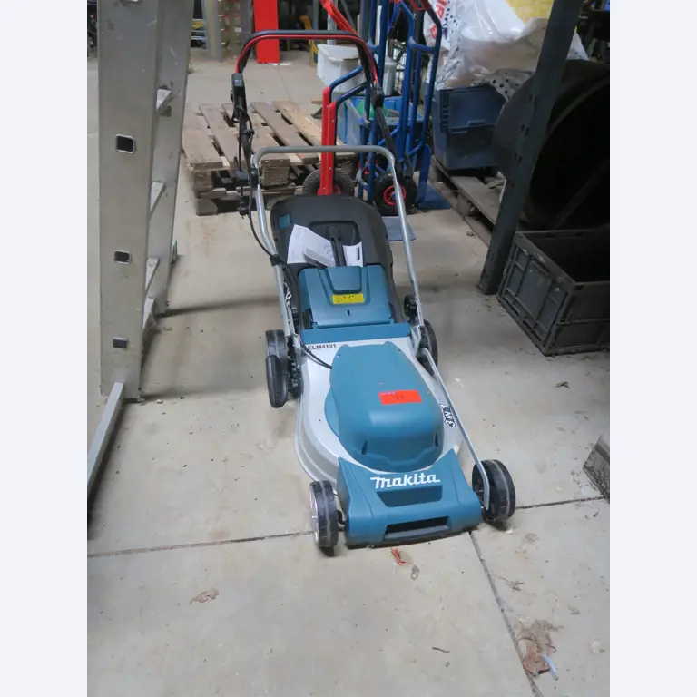 Div. techn. Einrichtung aus einem Lagerbestand-1