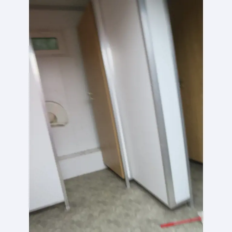 Div. techn. Einrichtung aus einem Lagerbestand-7