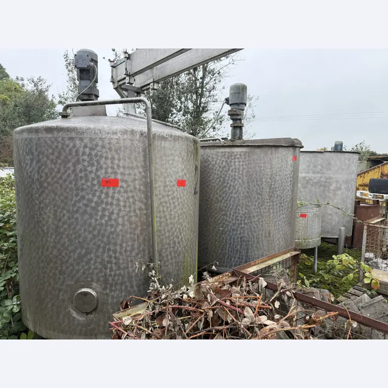 Div. techn. Einrichtung aus einem Lagerbestand-3