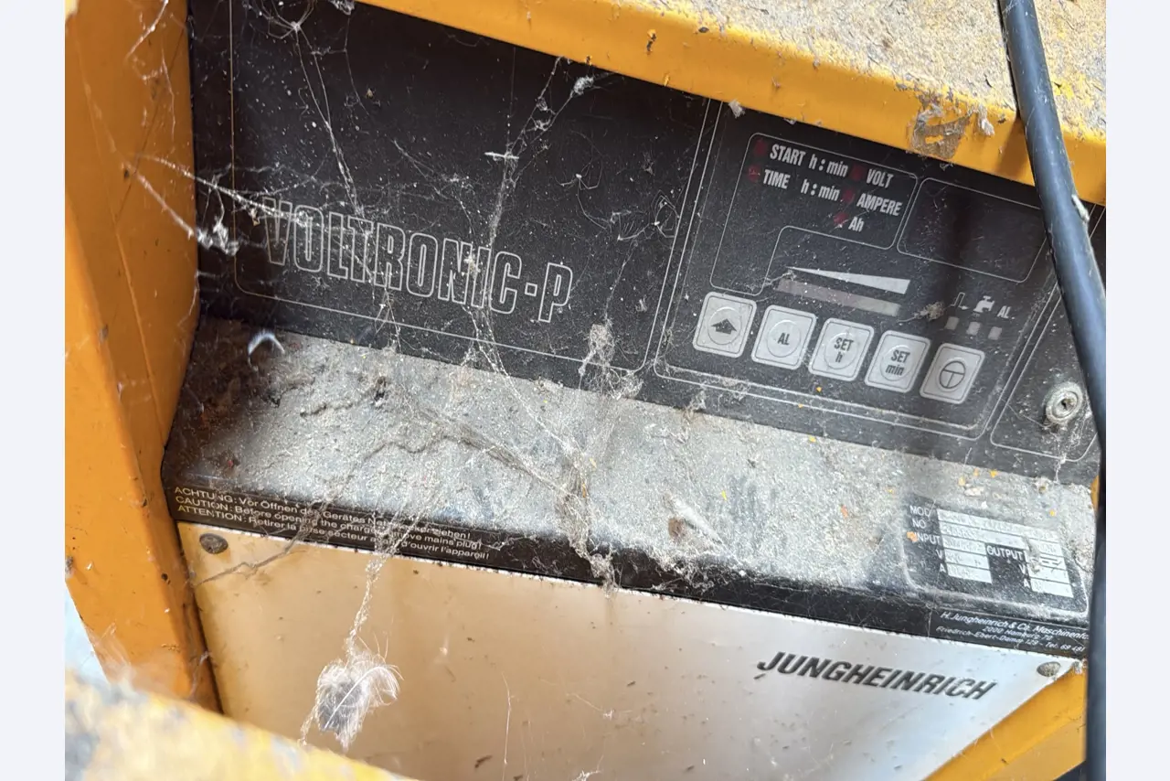 Različna tehnična oprema iz zaloge-1