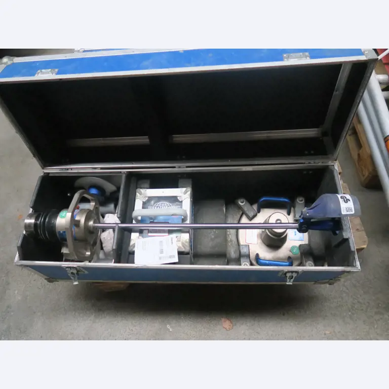 Div. techn. Einrichtung aus einem Lagerbestand-1