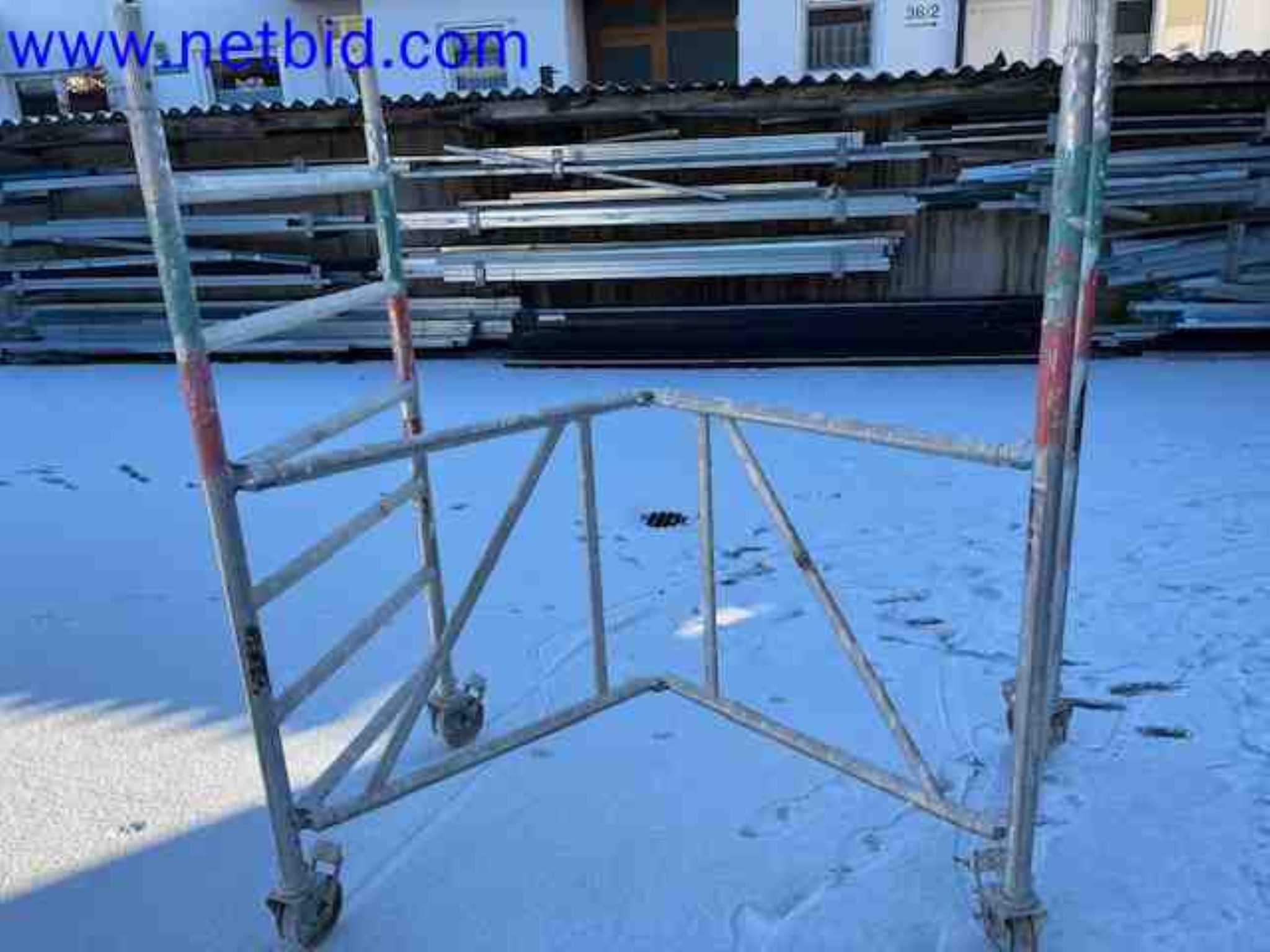 Trucks with loading crane, vans, Dokas with tarpaulin and bows, station wagons, forklift trucks, skips, small equipment, tools-10