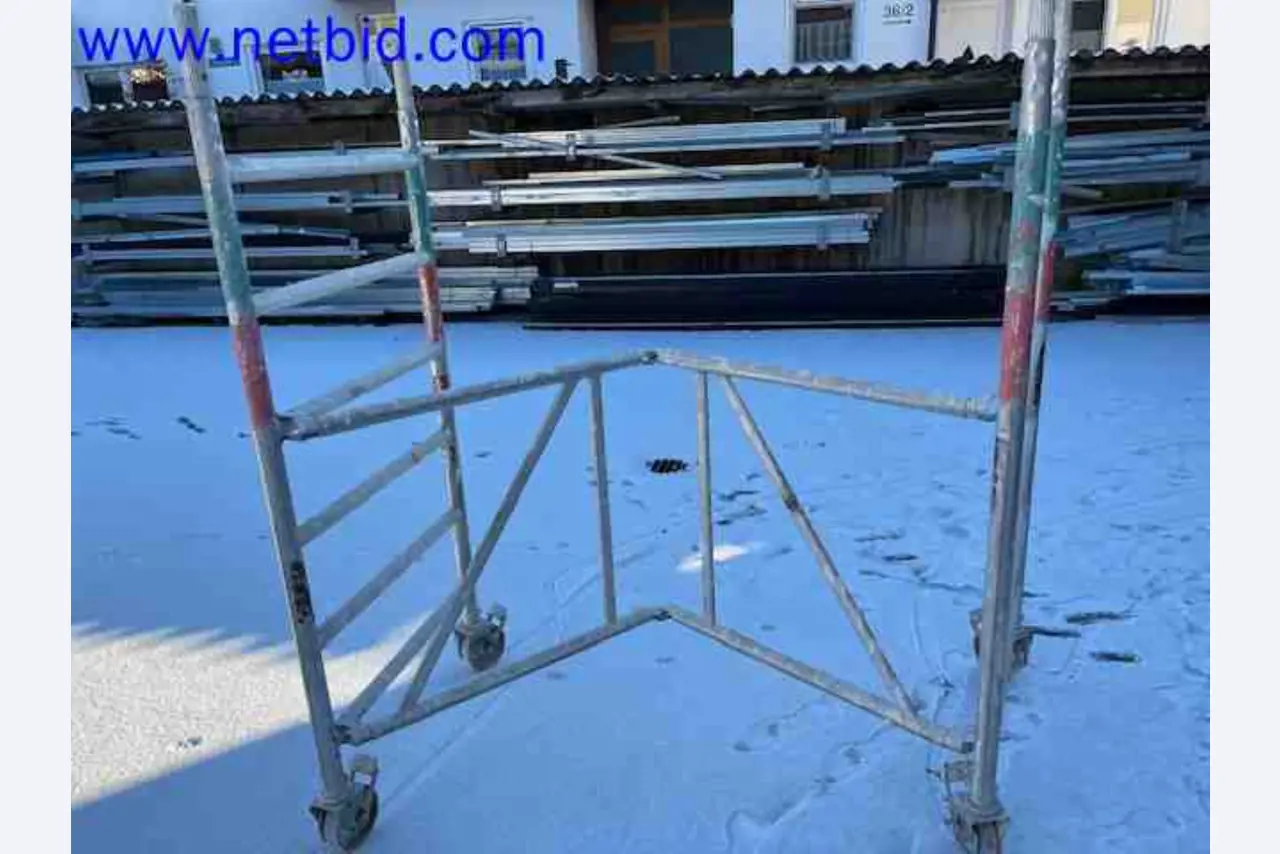 Trucks with loading crane, vans, Dokas with tarpaulin and bows, station wagons, forklift trucks, skips, small equipment, tools-10