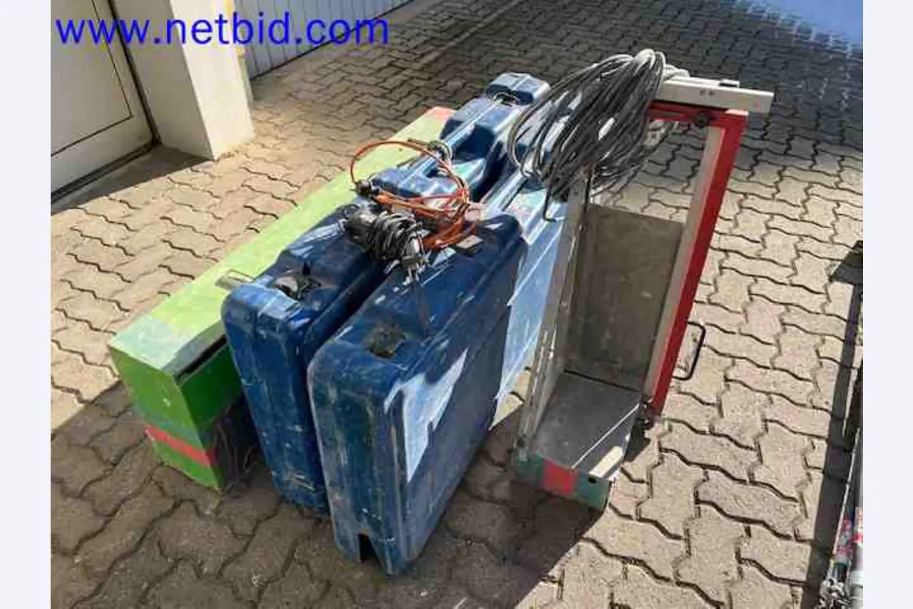 Trucks with loading crane, vans, Dokas with tarpaulin and bows, station wagons, forklift trucks, skips, small equipment, tools-11