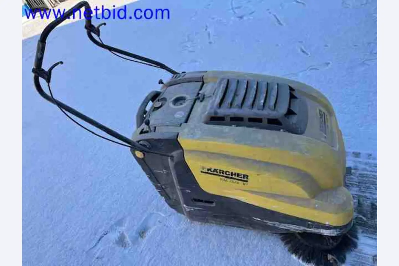 Trucks with loading crane, vans, Dokas with tarpaulin and bows, station wagons, forklift trucks, skips, small equipment, tools-13