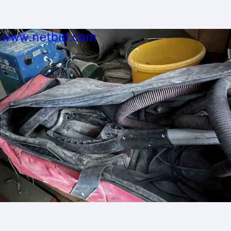 Trucks with loading crane, vans, Dokas with tarpaulin and bows, station wagons, forklift trucks, skips, small equipment, tools-4