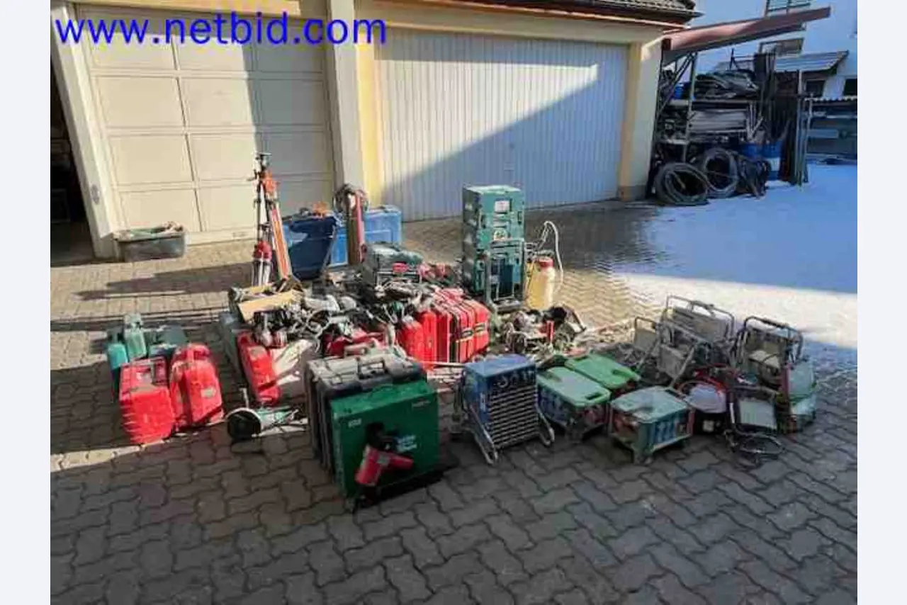 Trucks with loading crane, vans, Dokas with tarpaulin and bows, station wagons, forklift trucks, skips, small equipment, tools-5