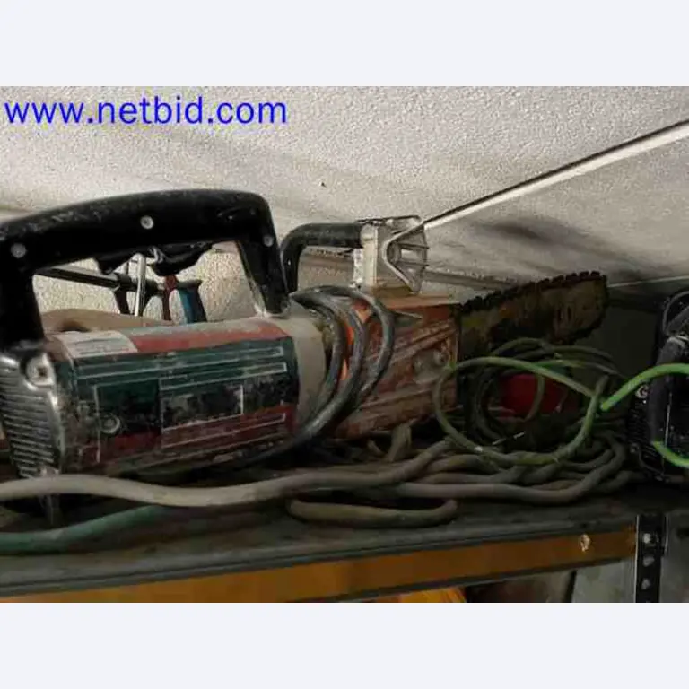 Trucks with loading crane, vans, Dokas with tarpaulin and bows, station wagons, forklift trucks, skips, small equipment, tools-7