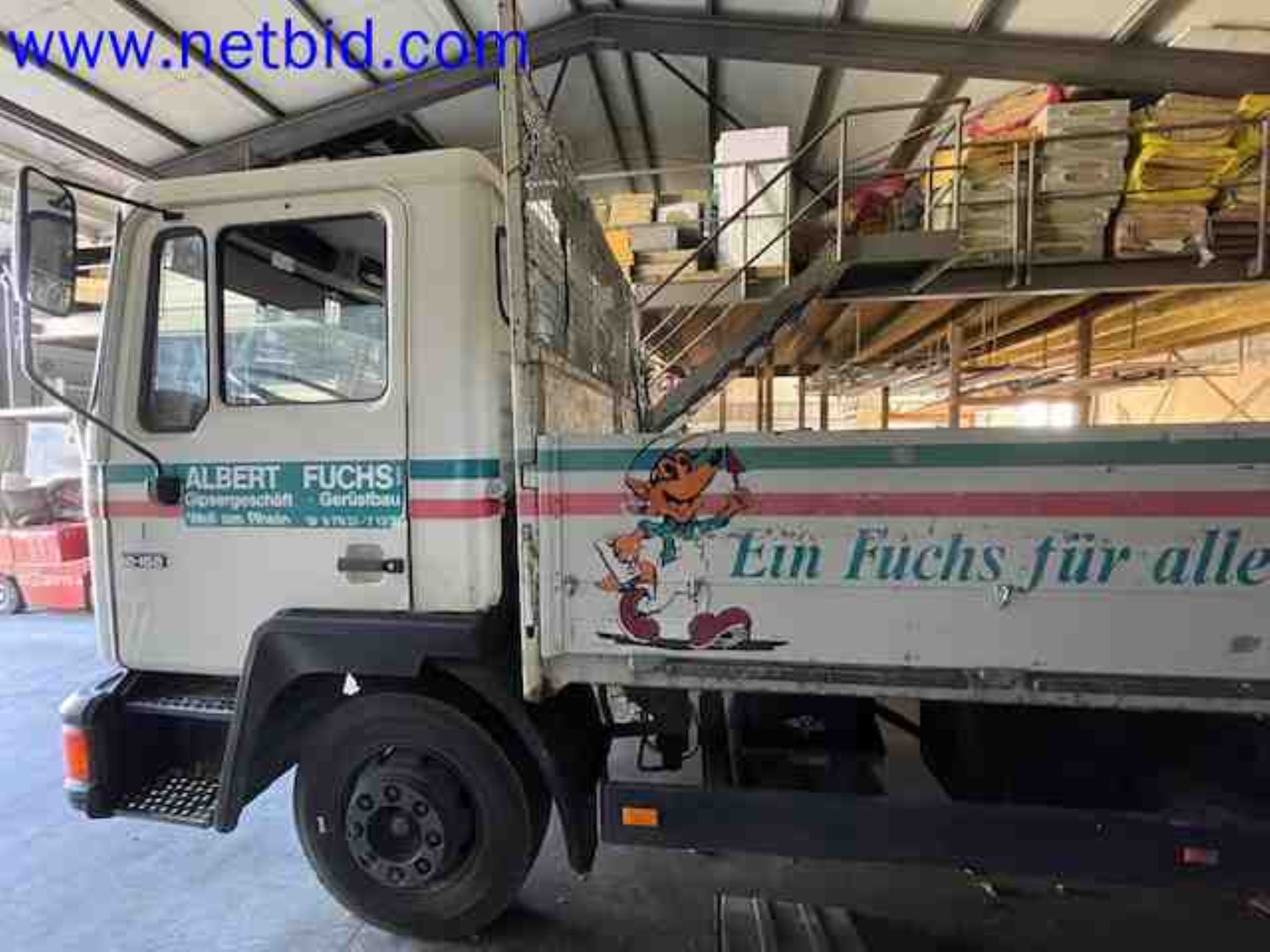 Trucks with loading crane, vans, Dokas with tarpaulin and bows, station wagons, forklift trucks, skips, small equipment, tools-2