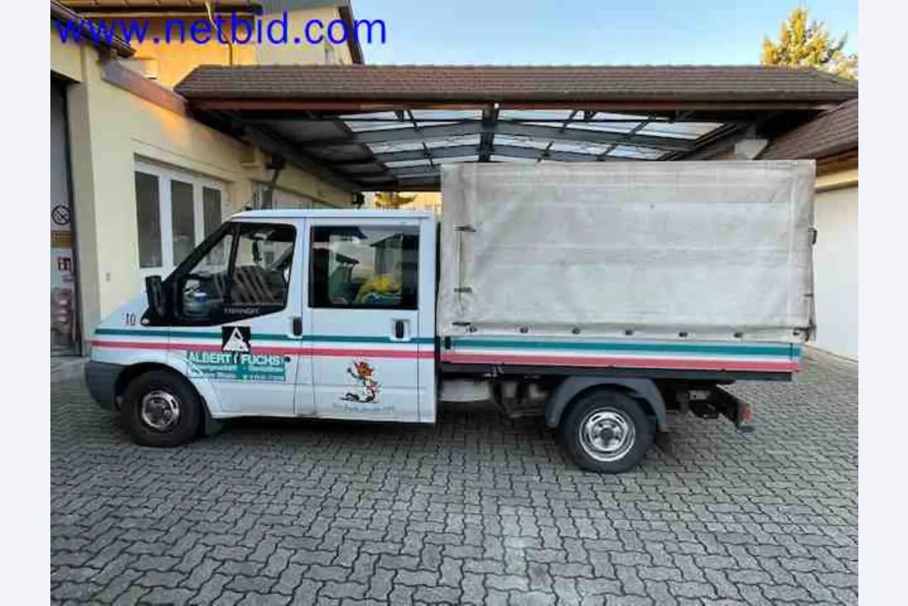 Trucks with loading crane, vans, Dokas with tarpaulin and bows, station wagons, forklift trucks, skips, small equipment, tools-1