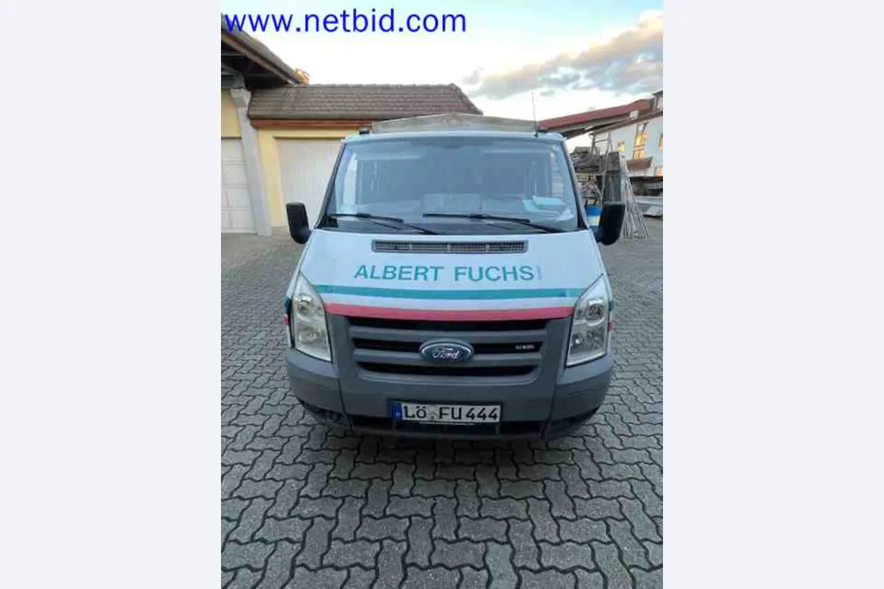 Trucks with loading crane, vans, Dokas with tarpaulin and bows, station wagons, forklift trucks, skips, small equipment, tools-2