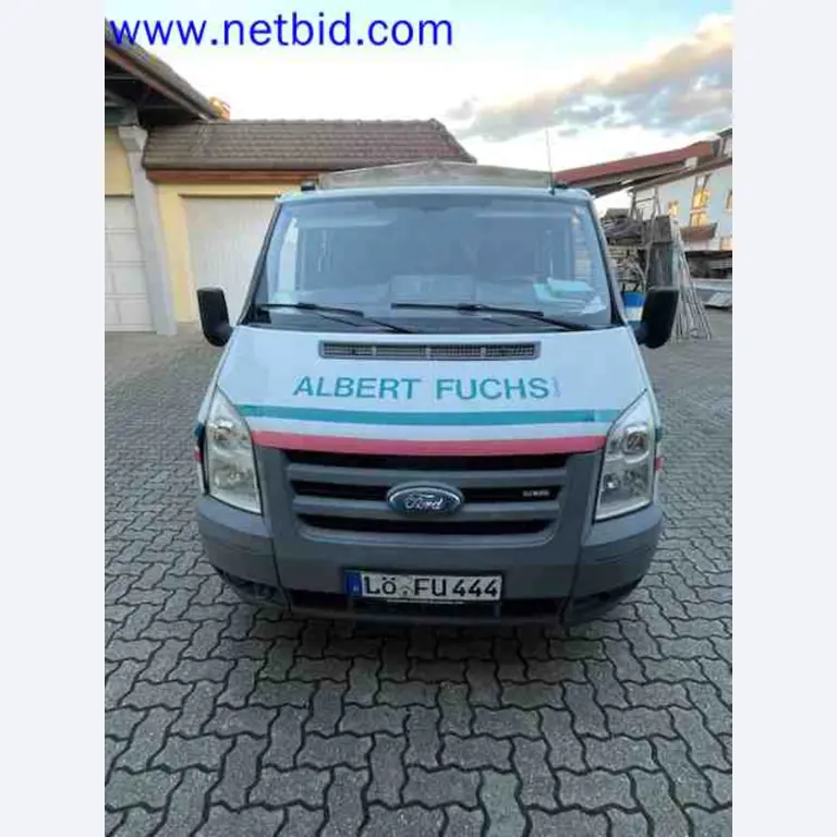 Trucks with loading crane, vans, Dokas with tarpaulin and bows, station wagons, forklift trucks, skips, small equipment, tools-2