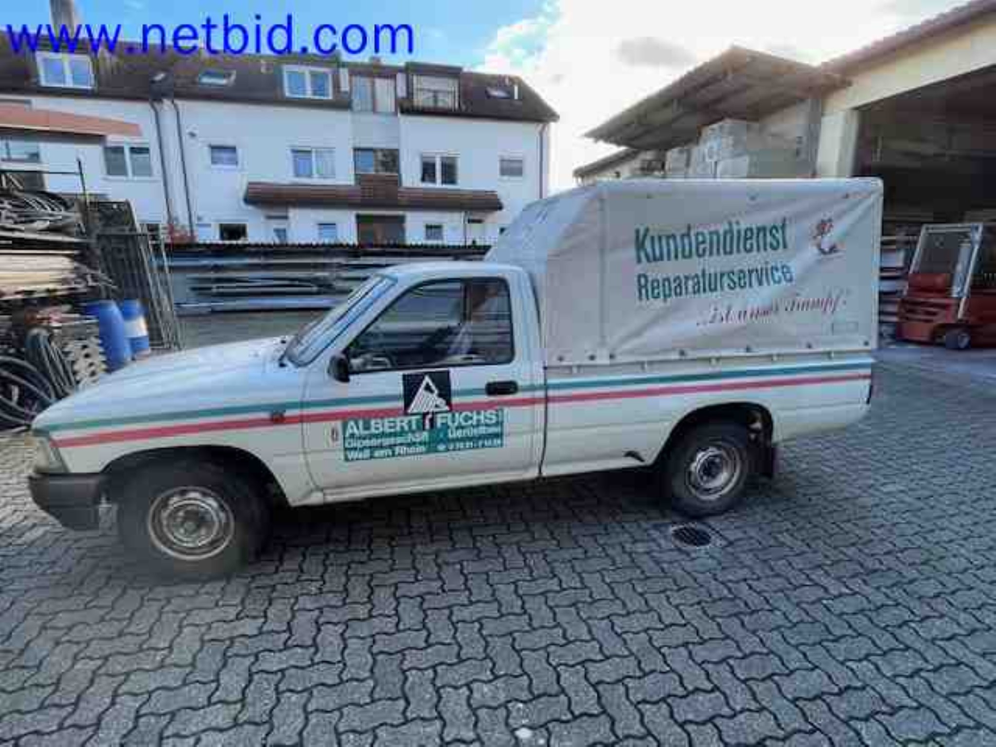 Trucks with loading crane, vans, Dokas with tarpaulin and bows, station wagons, forklift trucks, skips, small equipment, tools-1