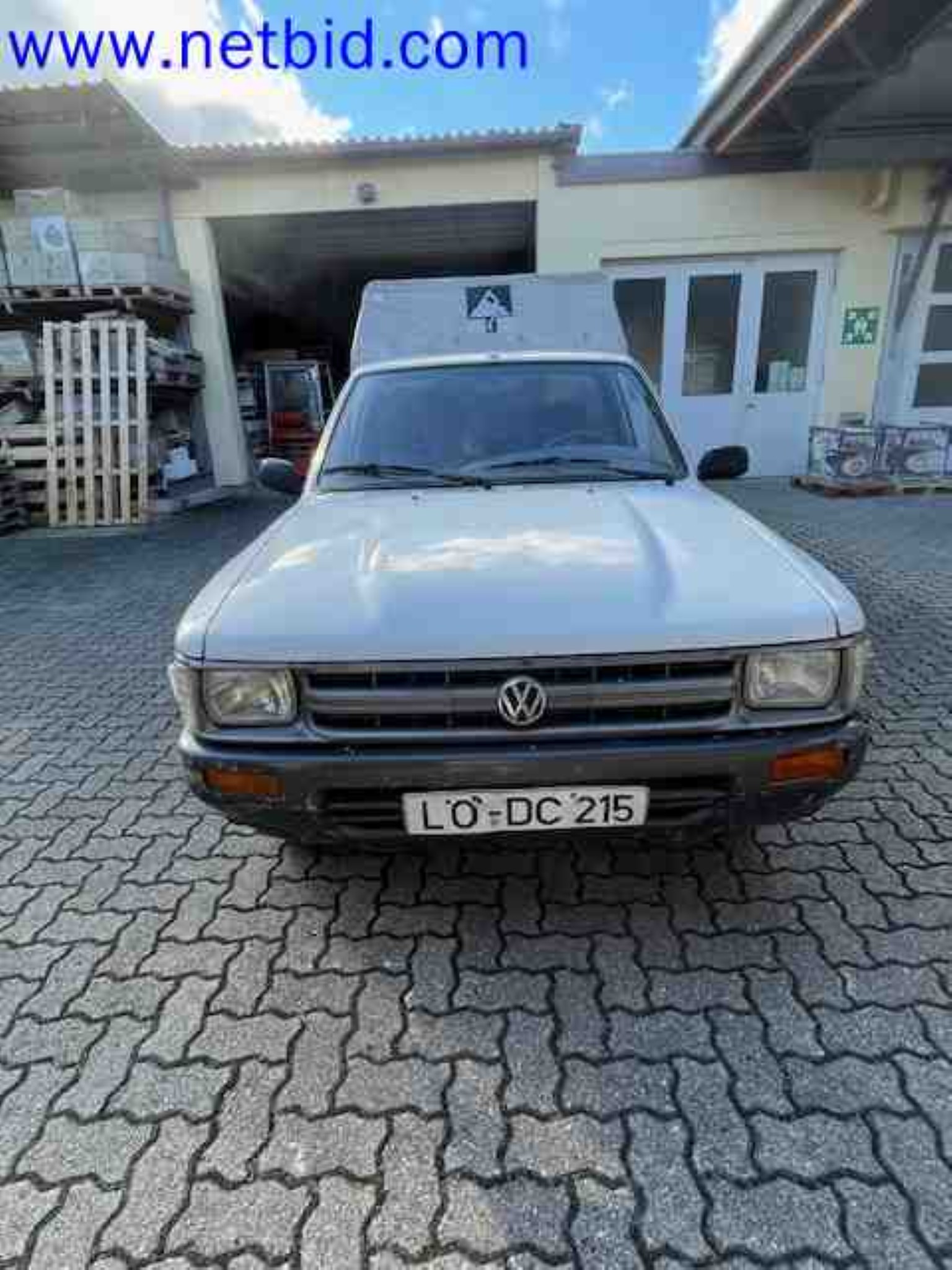 Trucks with loading crane, vans, Dokas with tarpaulin and bows, station wagons, forklift trucks, skips, small equipment, tools-2