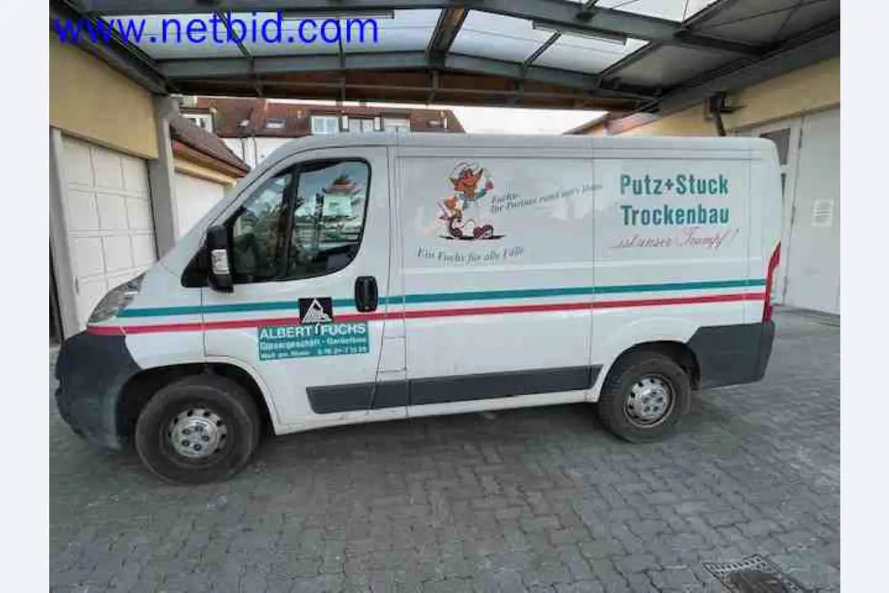 Trucks with loading crane, vans, Dokas with tarpaulin and bows, station wagons, forklift trucks, skips, small equipment, tools-1